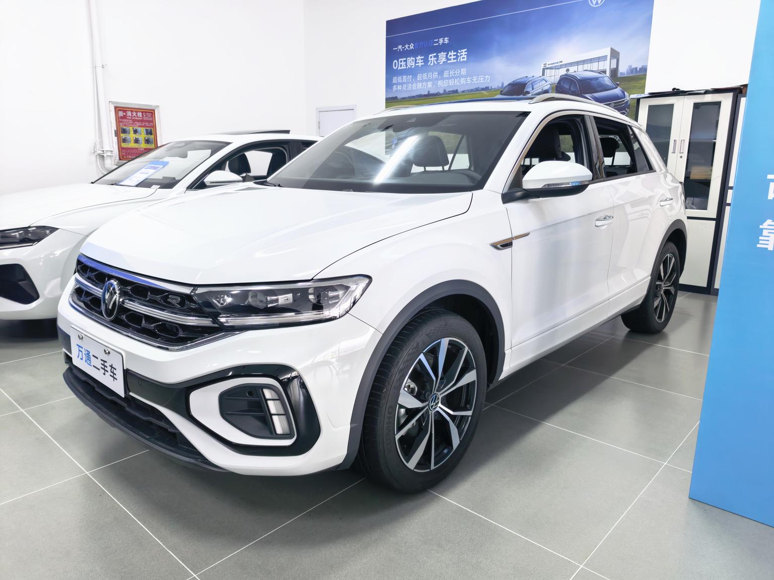 Volkswagen T-ROC 300TSI DSG Morning Light (1.5L) 2025