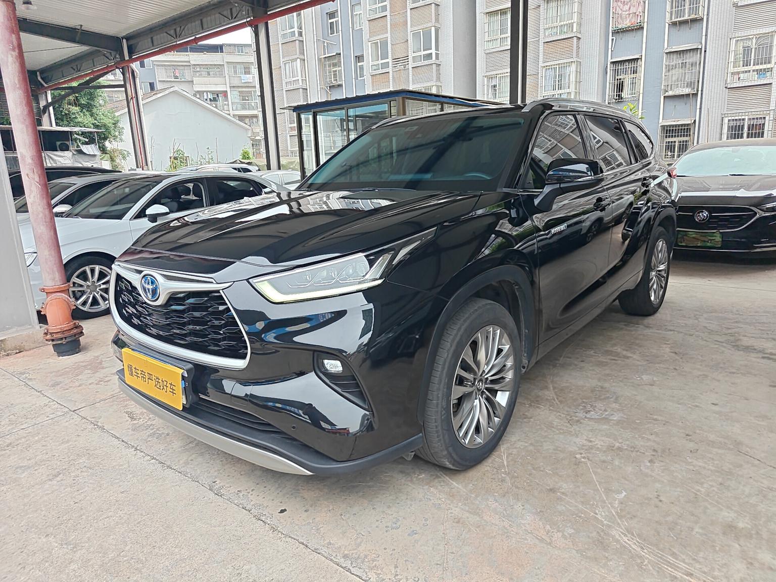 Toyota Highlander 2.5L 2WD Premium 7-seat 2022