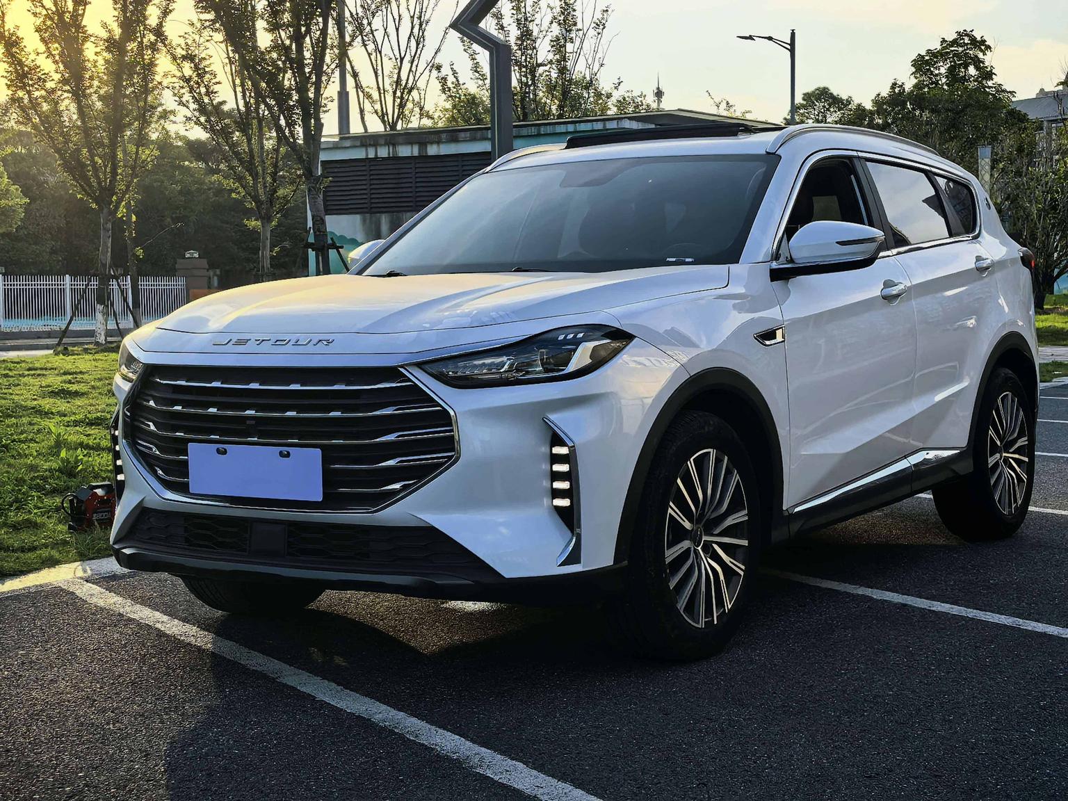 Jetour X70-Plus Brave Plus 7-Seat DCT 2023