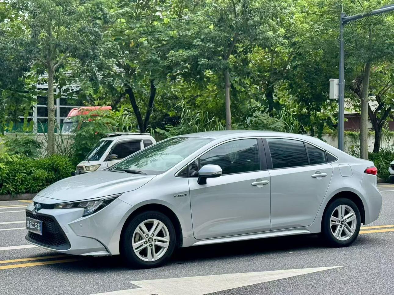 Toyota Levin 1.8H E-CVT Leading 2021