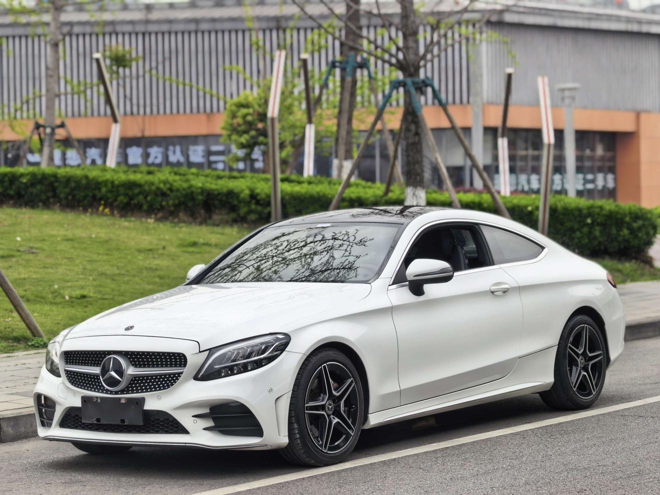 Mercedes Benz Class-C C 260 Coupe (1.5L) 2019