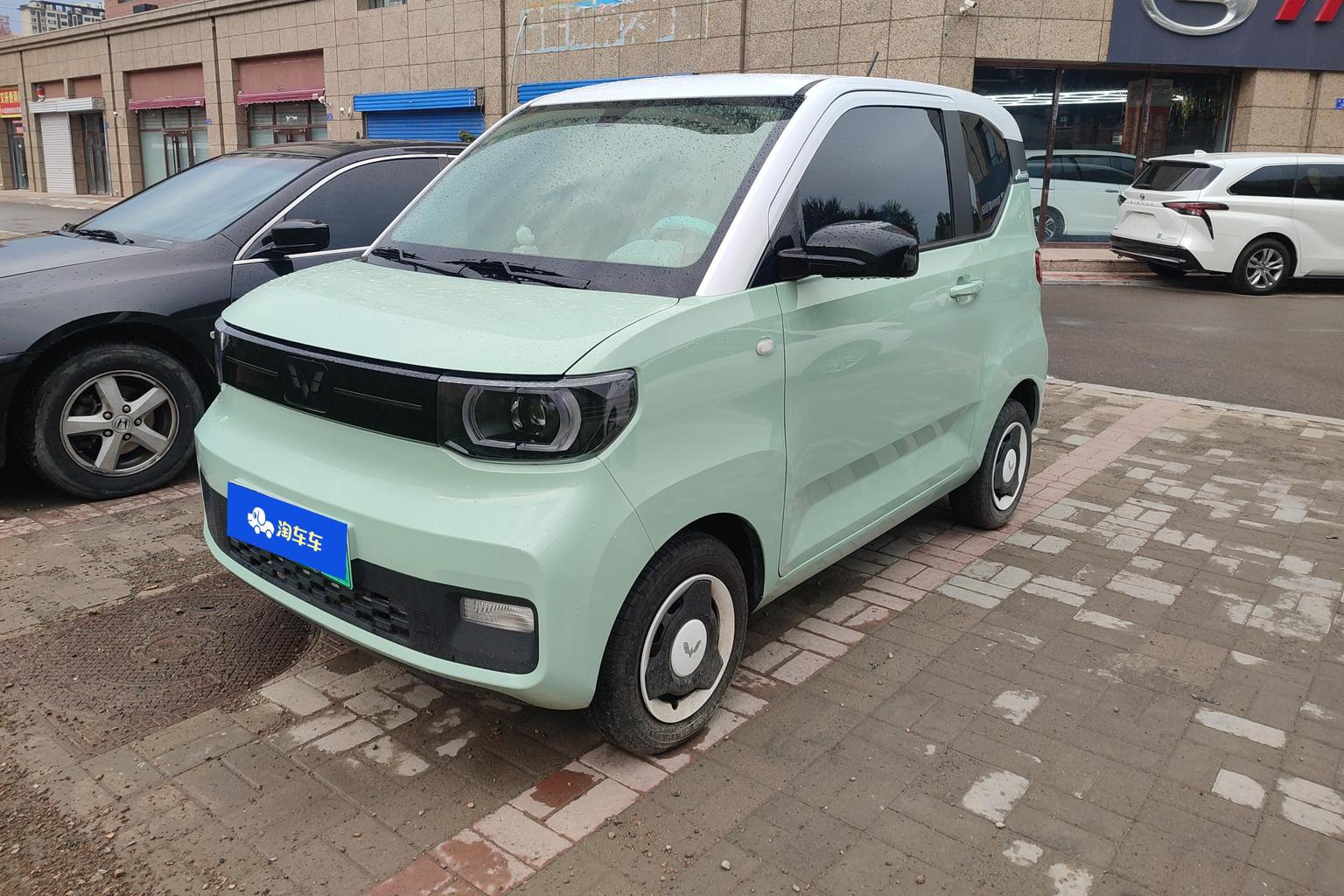 Wuling Miniev Macaron Premium Edition LFP (E6FA) 2023