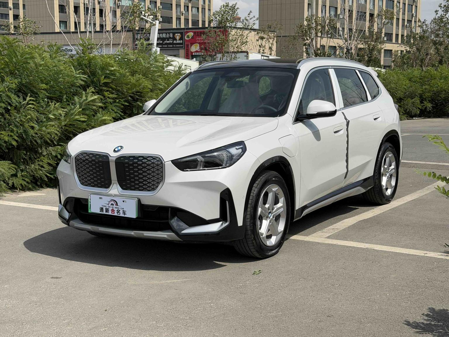 BMW X1 eDrive25L X Design Package (9ACE) 2026