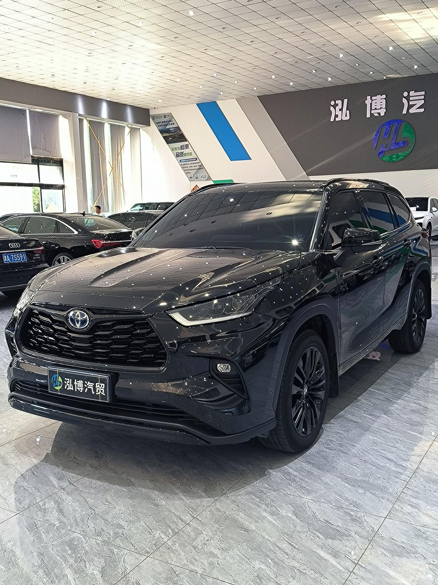 Toyota Highlander 2.5L 4WD Premium 7-seat (2.5L) 2024
