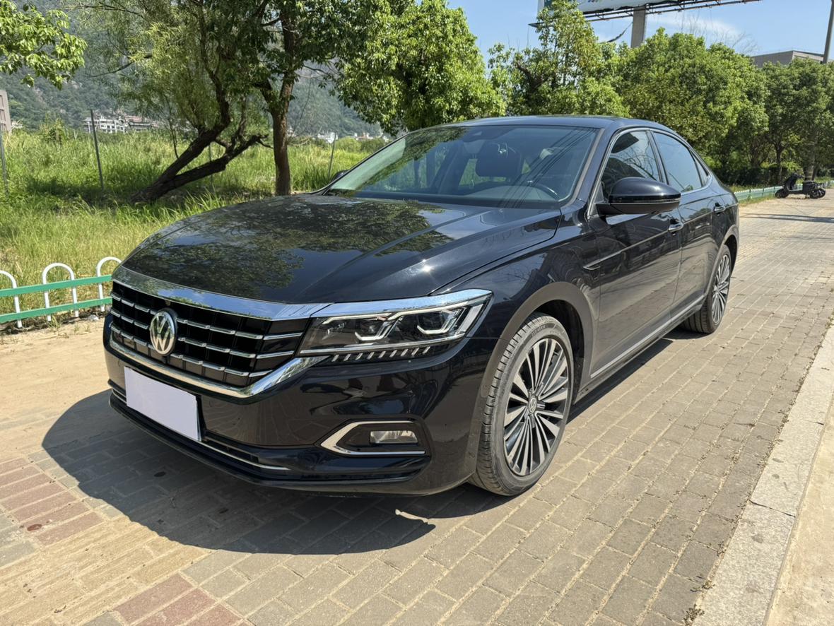 Volkswagen Passat 330TSI Prestige 2020