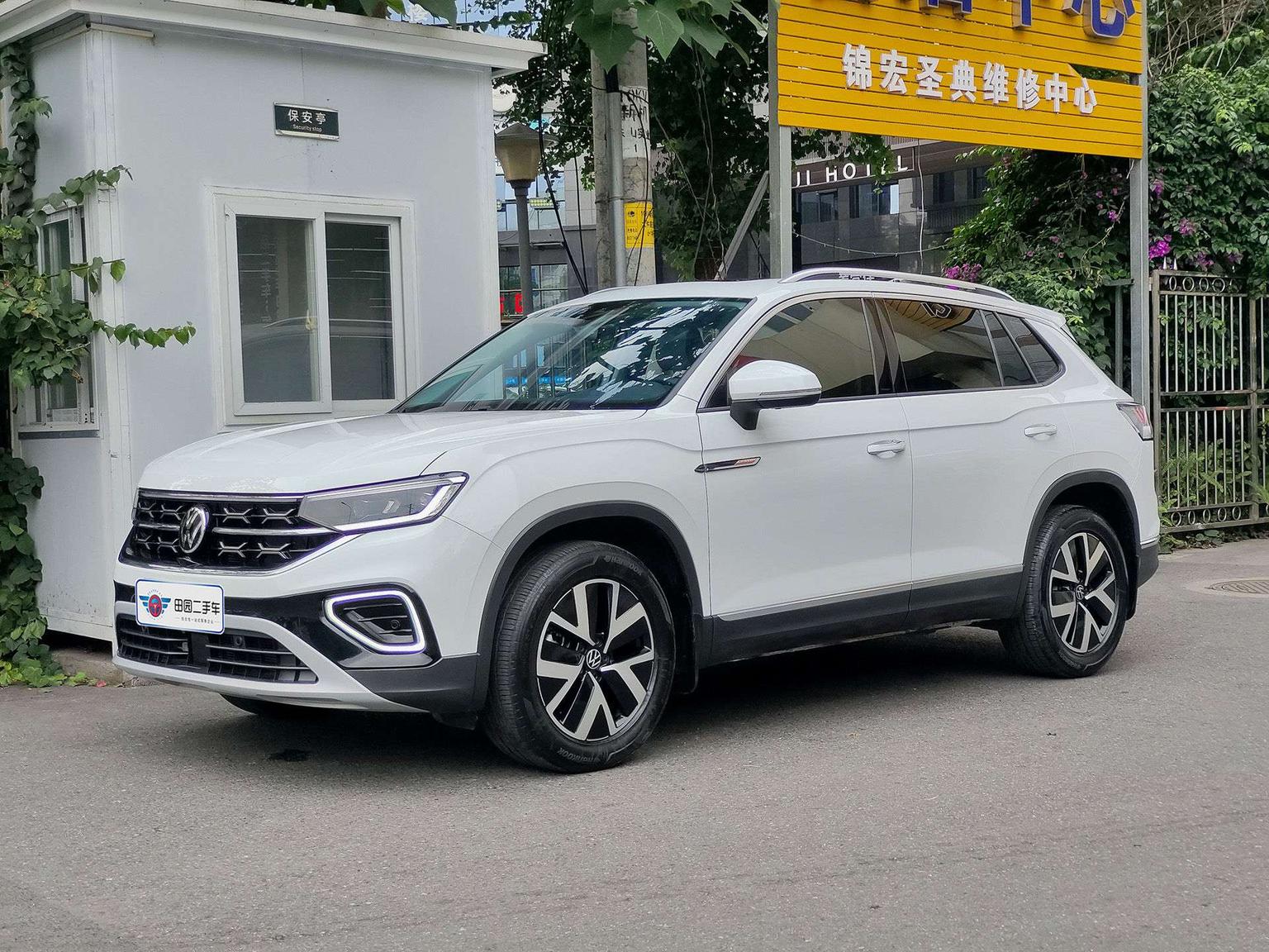 Volkswagen Tayron 300TSI 2WD Luxury Plus Advanced (1.5L) 2024