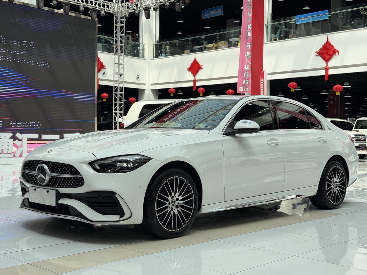 Mercedes Benz Class-C Sport L 2025