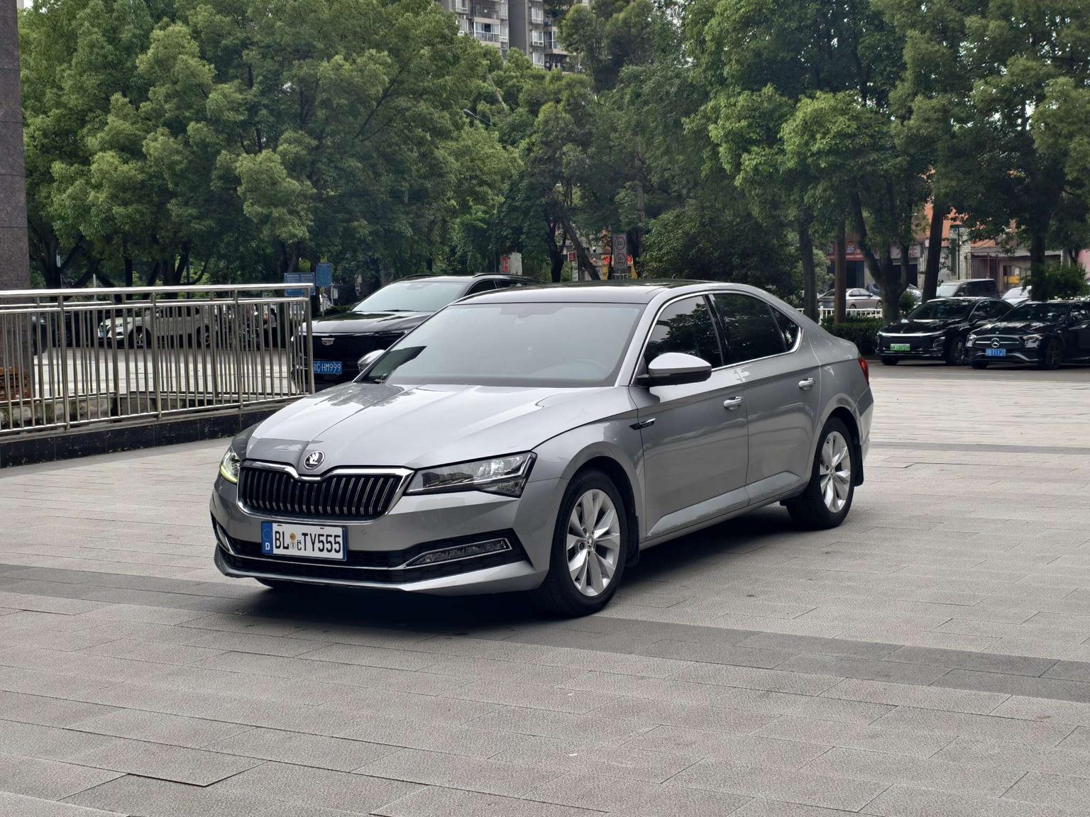 Skoda Superb 280 TSI DSG Comfort (1.4L) 2021