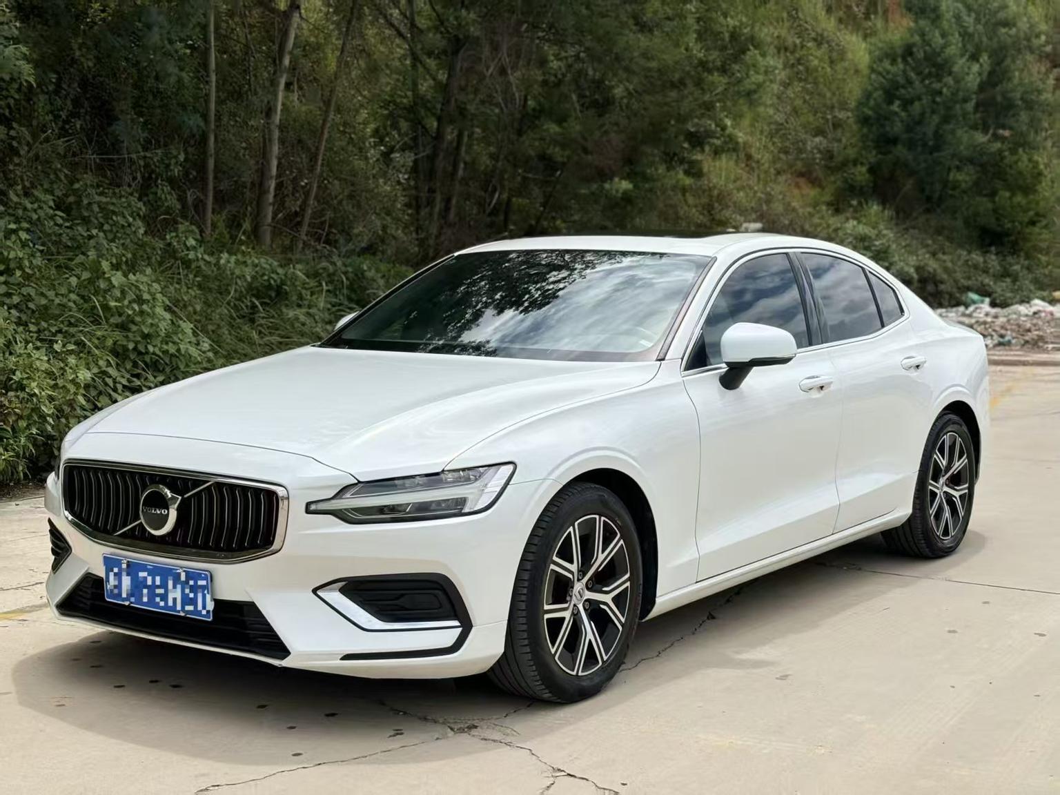 Volvo S60 Intelligent Comfort Luxury 2023