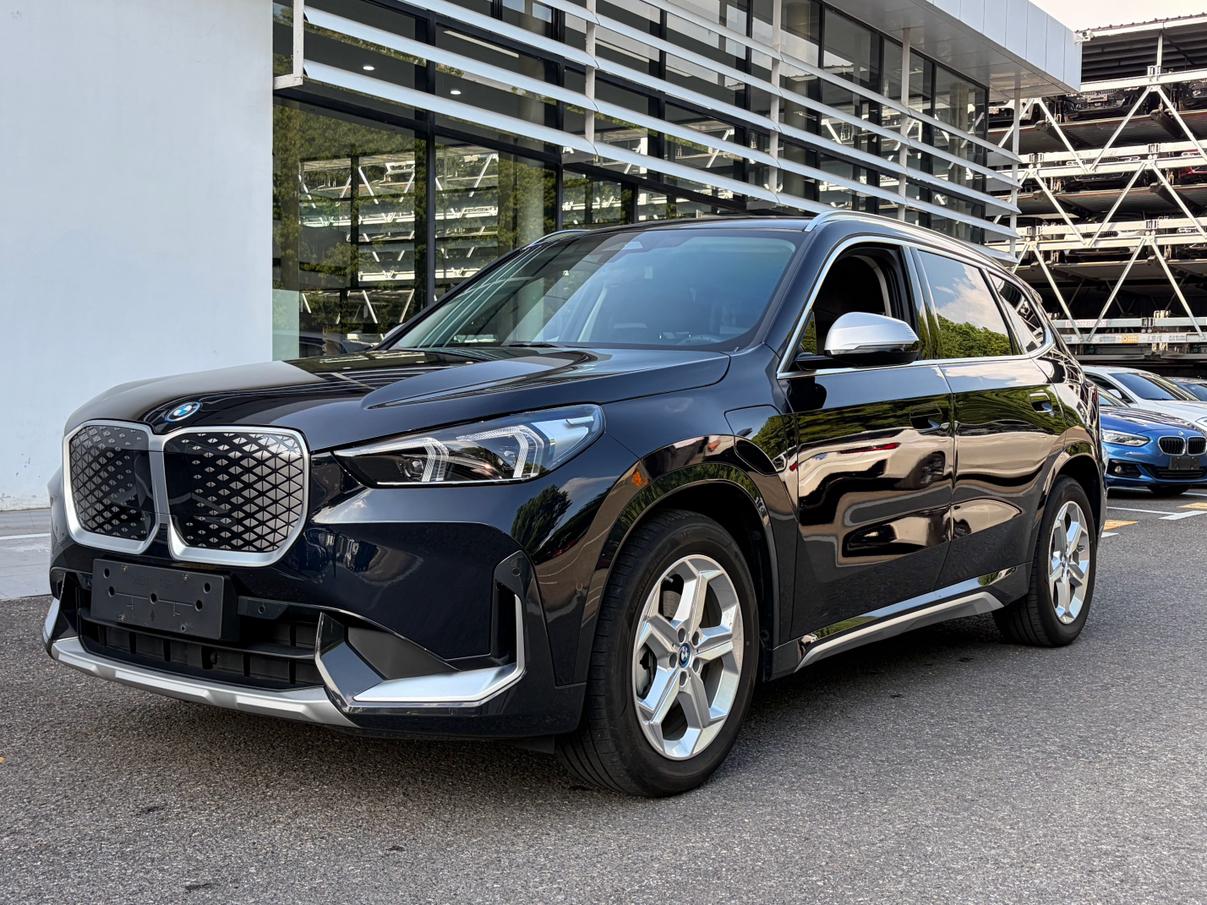 BMW X1 eDrive25L X Design Package (9ACE) 2024