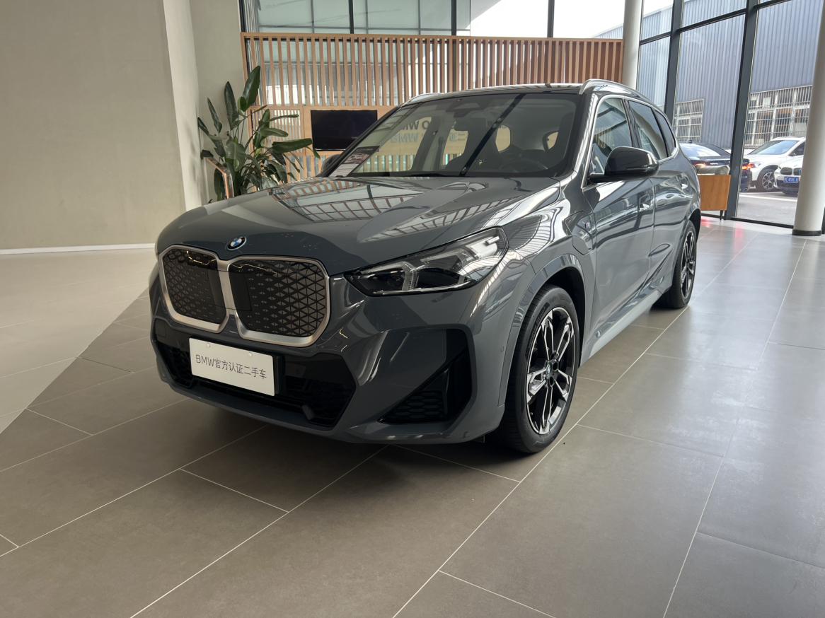 BMW X1 xDrive30L Base 2023