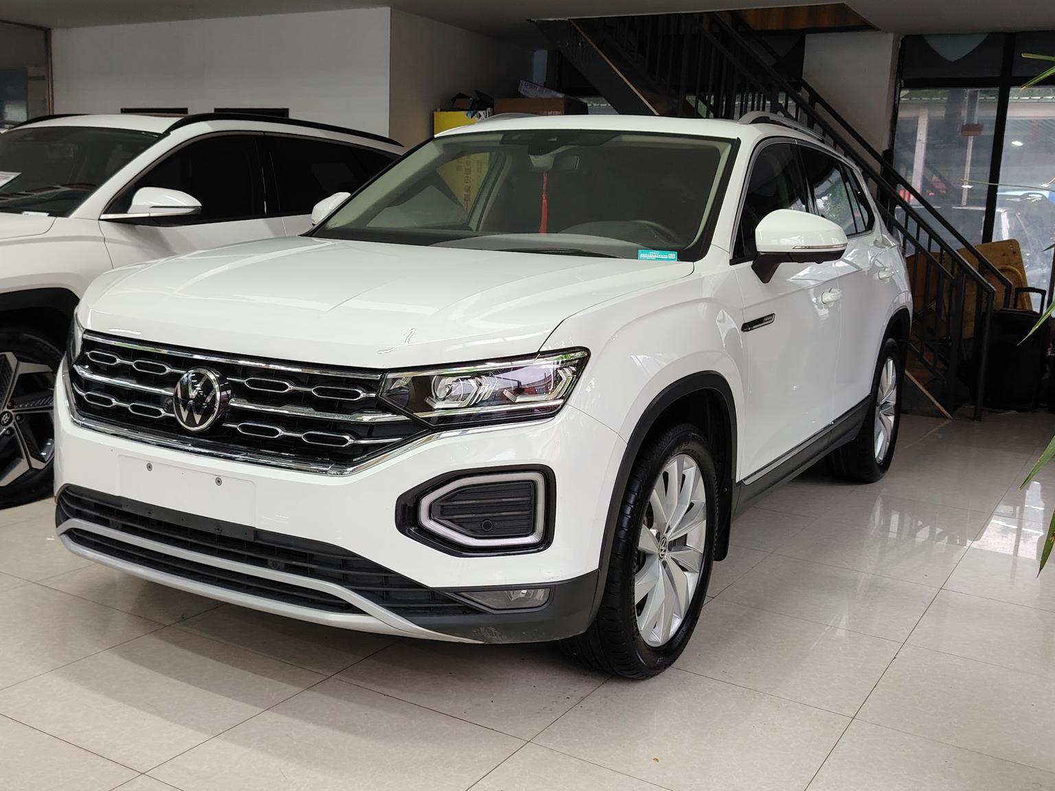 Volkswagen Tayron 330TSI 2WD Luxury Connect 2021