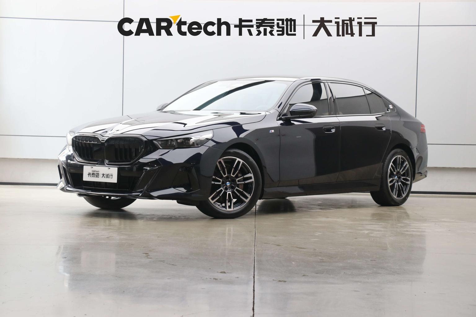 BMW 5 Series Leading M Sport Package (2L) 2025