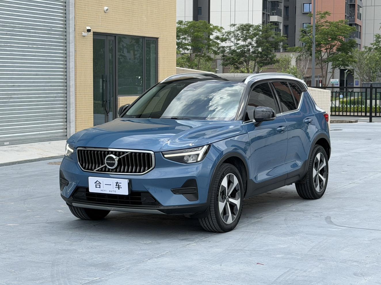Volvo XC40 Intelligent Premium Luxury AWD (2L) 2022