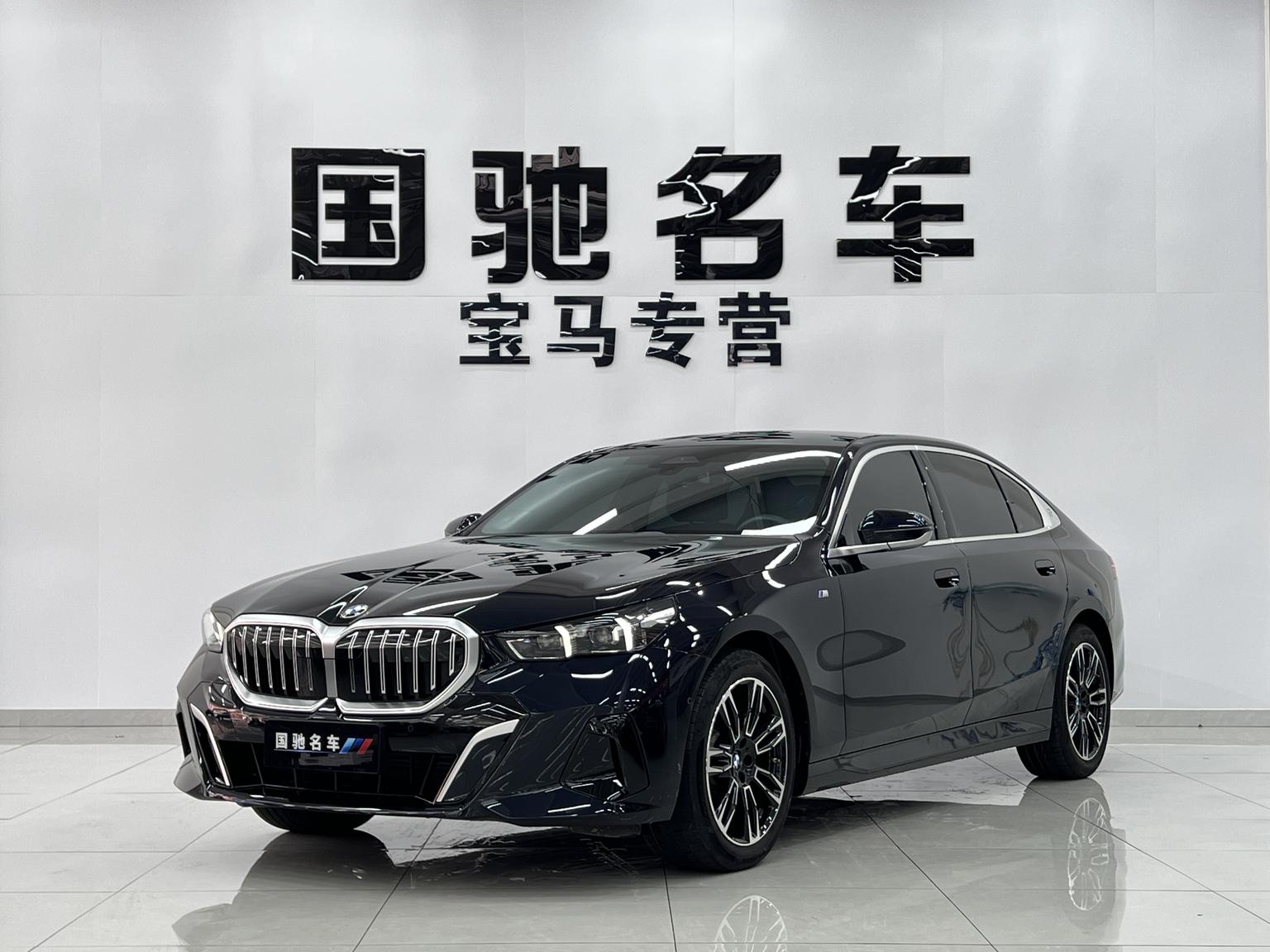 BMW 5 Series M Sport Package (2L) 2025