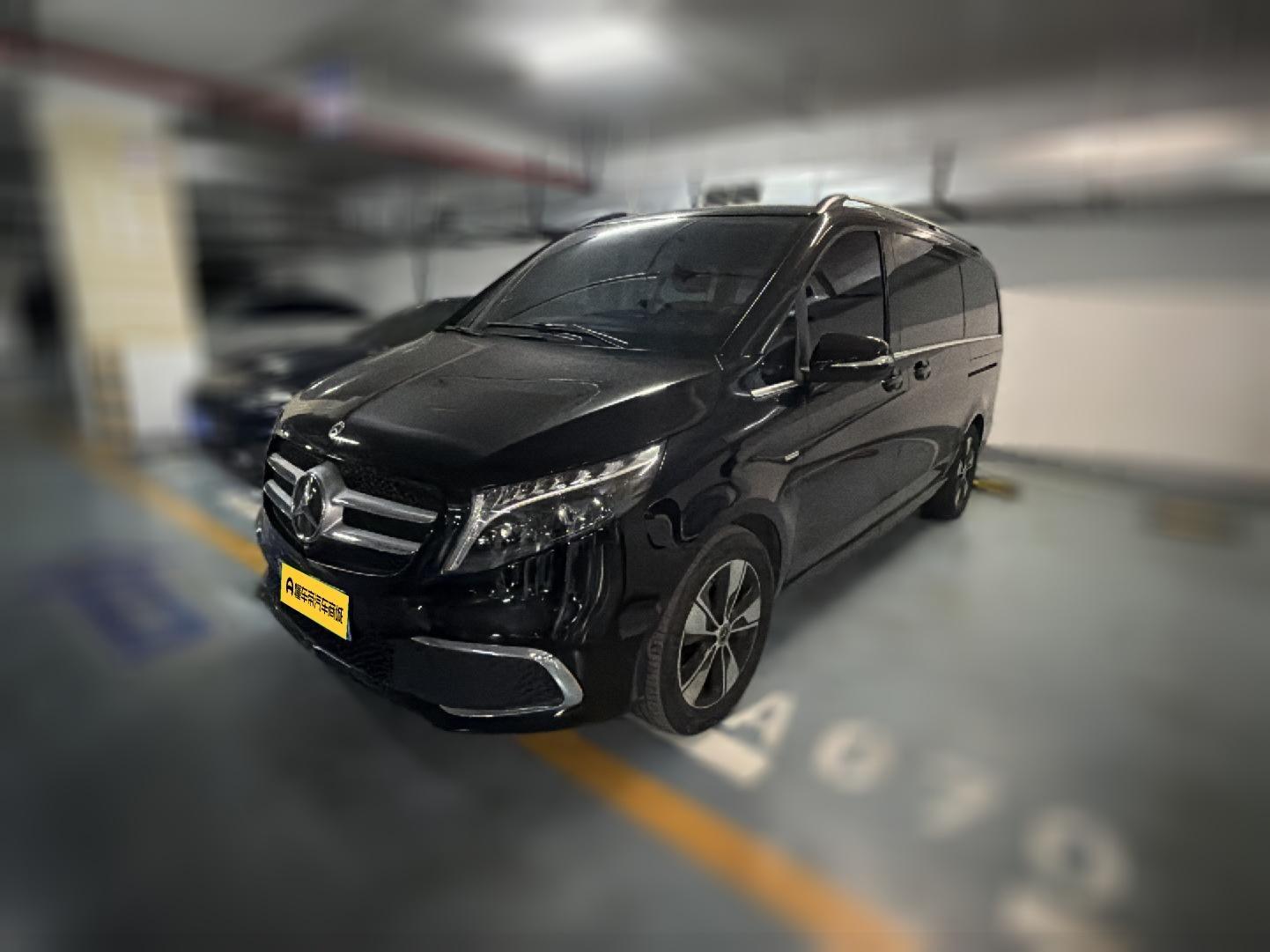 Mercedes V-260 Prestige (2L) 2024