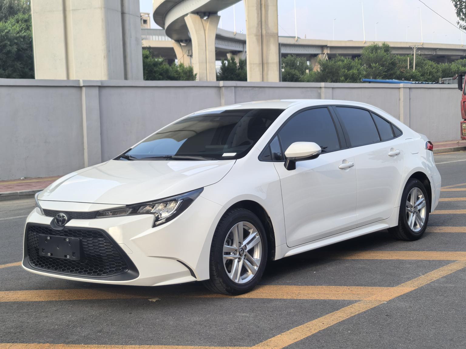 Toyota Levin 1.5L Leading 2023