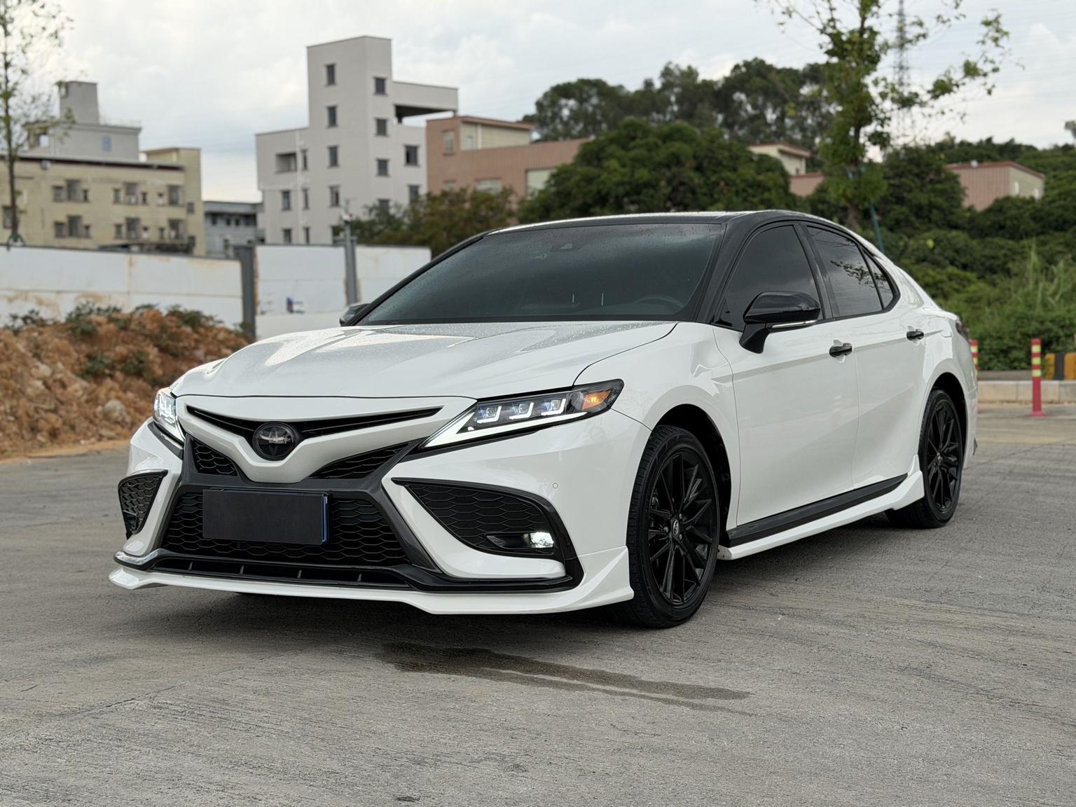 Toyota Camry 2.0S Knight (2L) 2023