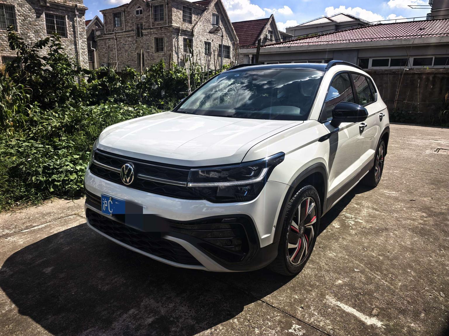 Volkswagen Tharu 300TSI 2WD Moon Noble 2024