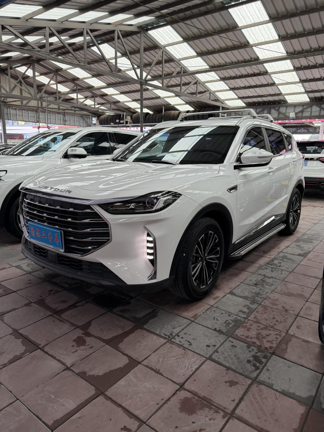 Jetour X70-Plus Mountain Pro 5-Seat DCT 2022