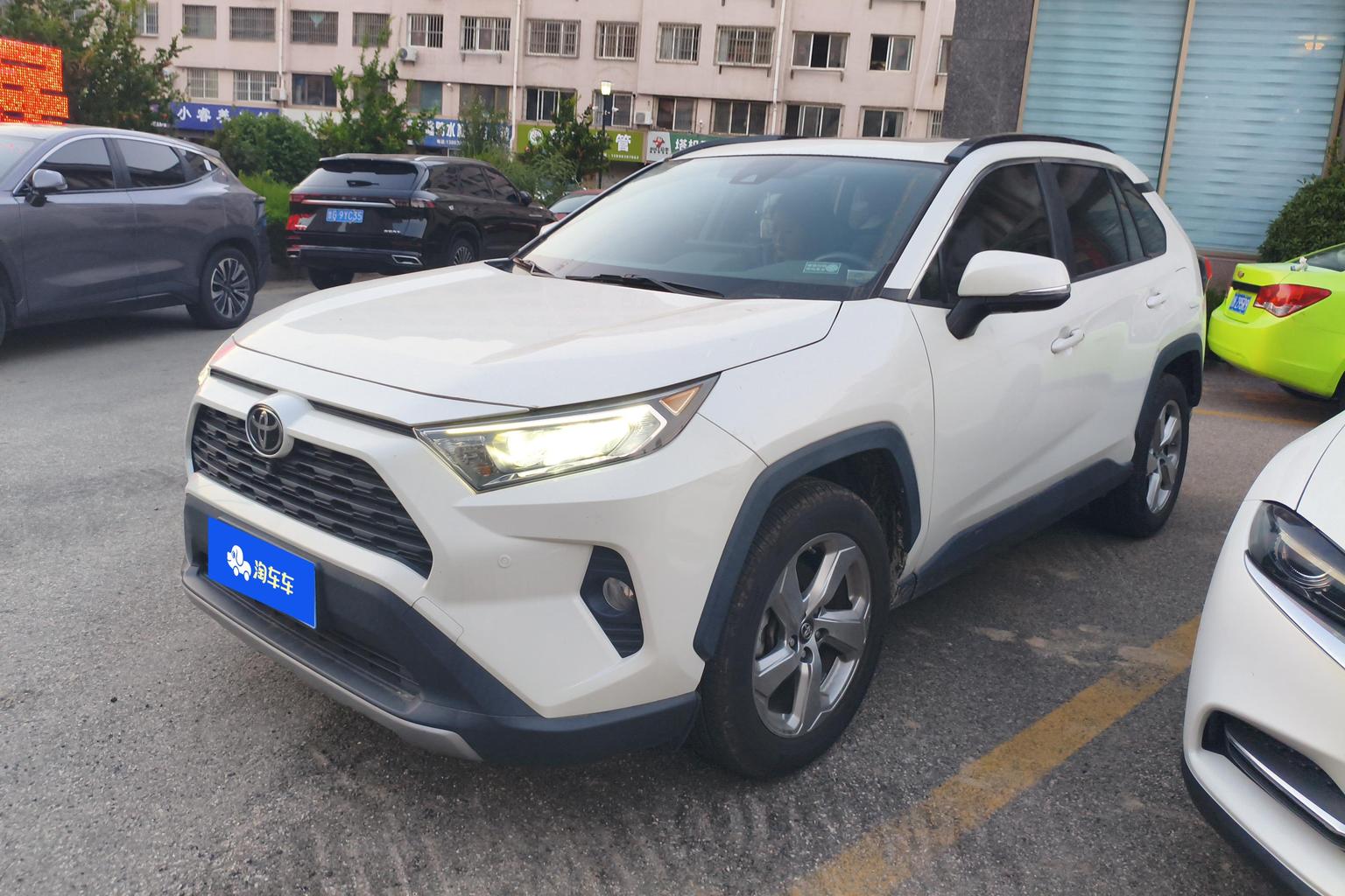 Toyota RAV4 2021