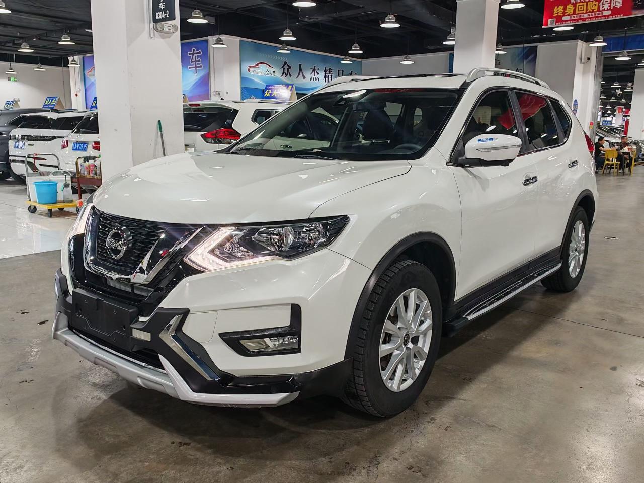 Nissan X-Trail 2.0L CVT 2WD Smart Connect Comfort (2L) 2019