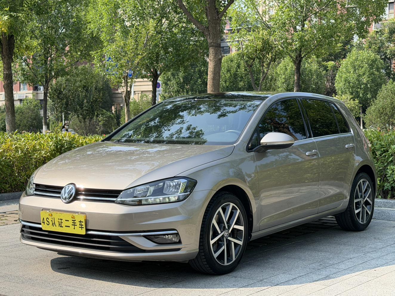 Volkswagen Golf Beloved 200TSI DSG Comfort 2020