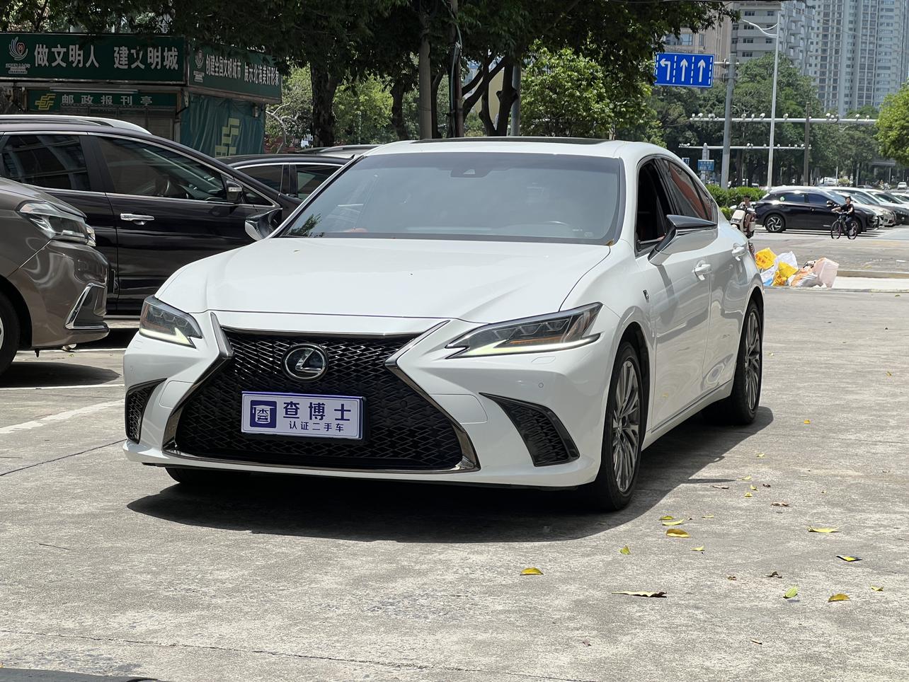 Lexus ES 260 F Sport CN5 2019
