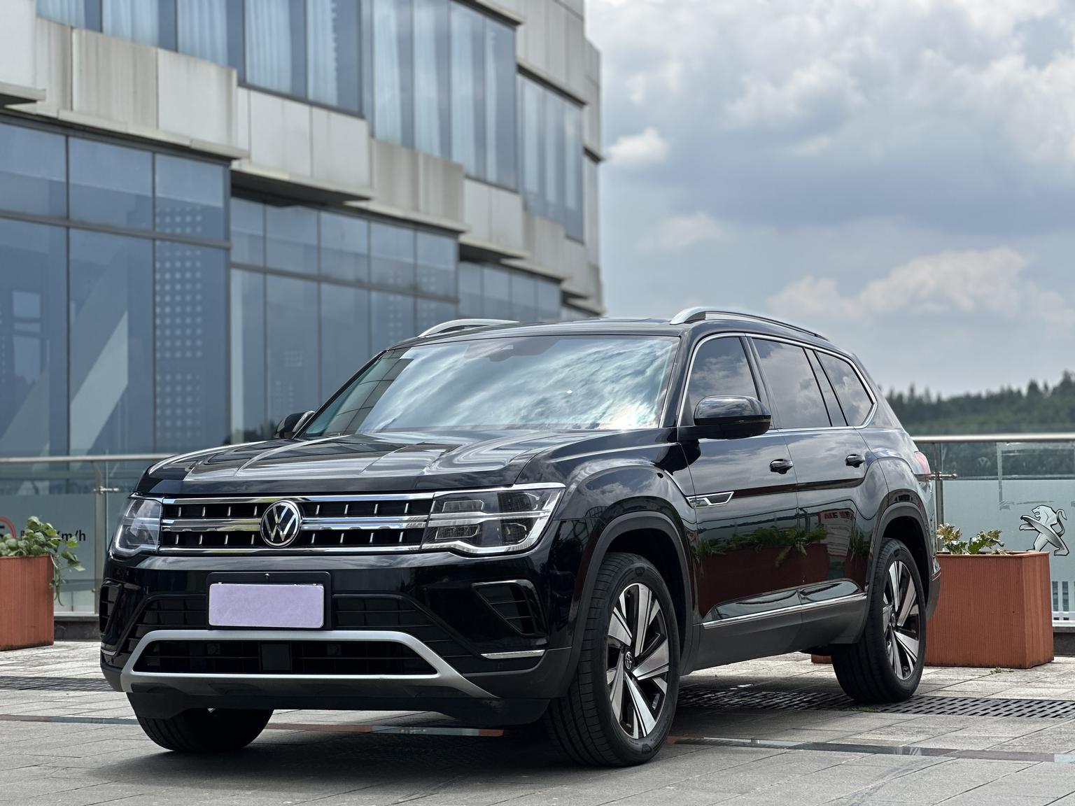 Volkswagen Terramont 380TSI 4WD Luxury (2L) 2024