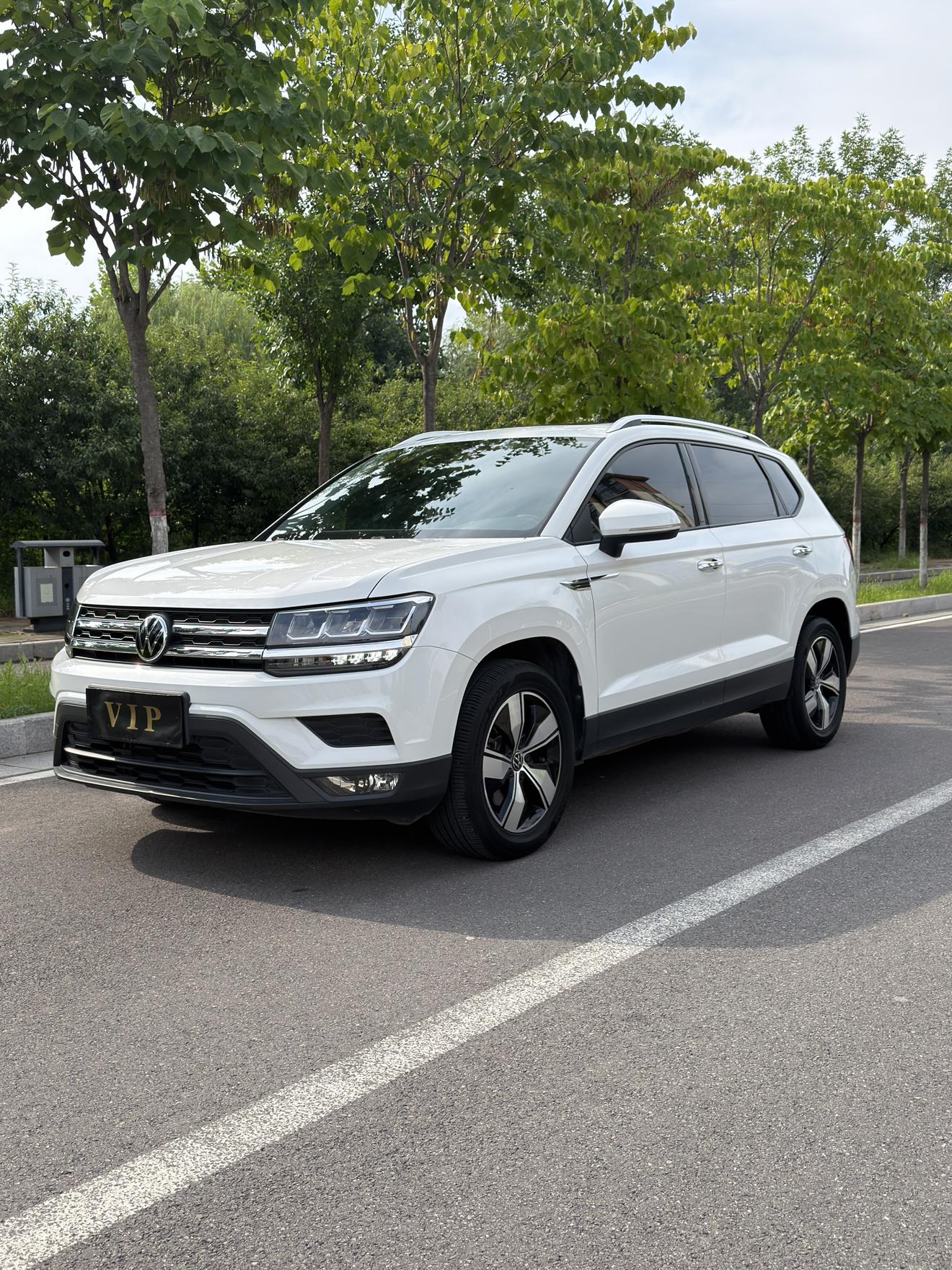 Volkswagen Tharu 280TSI Comfort 2WD (1.4L) 2020