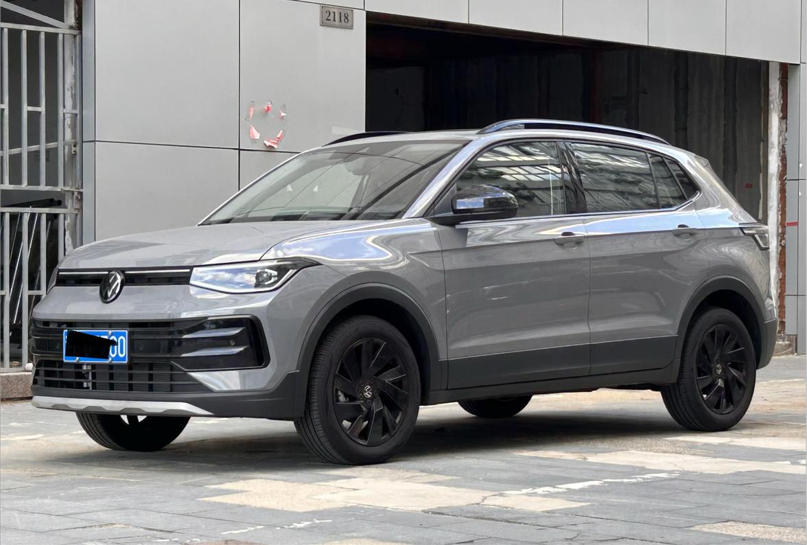 Volkswagen Tharu 300TSI Enjoy 2025