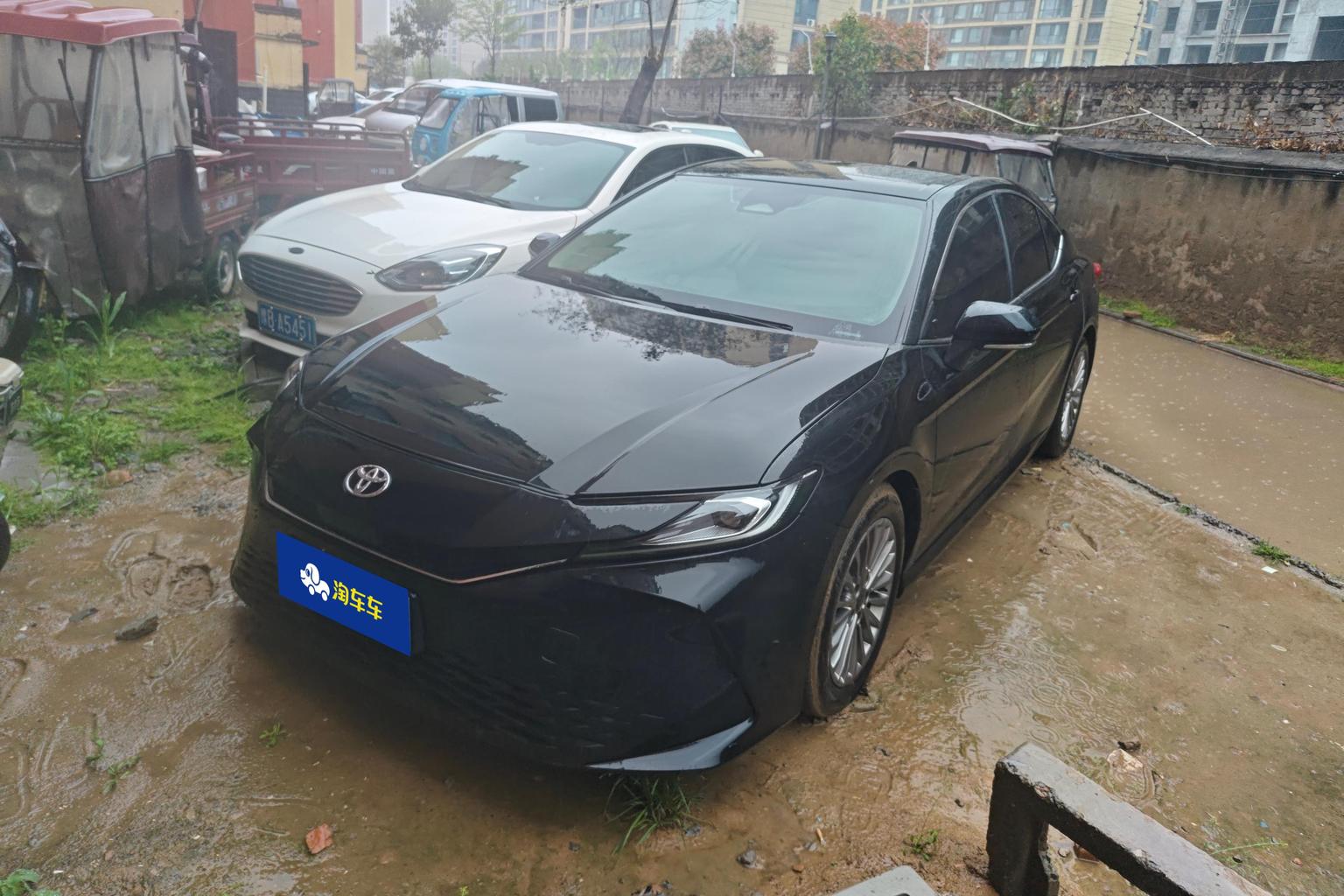 Toyota Camry 2.0E Elite (2L) 2025