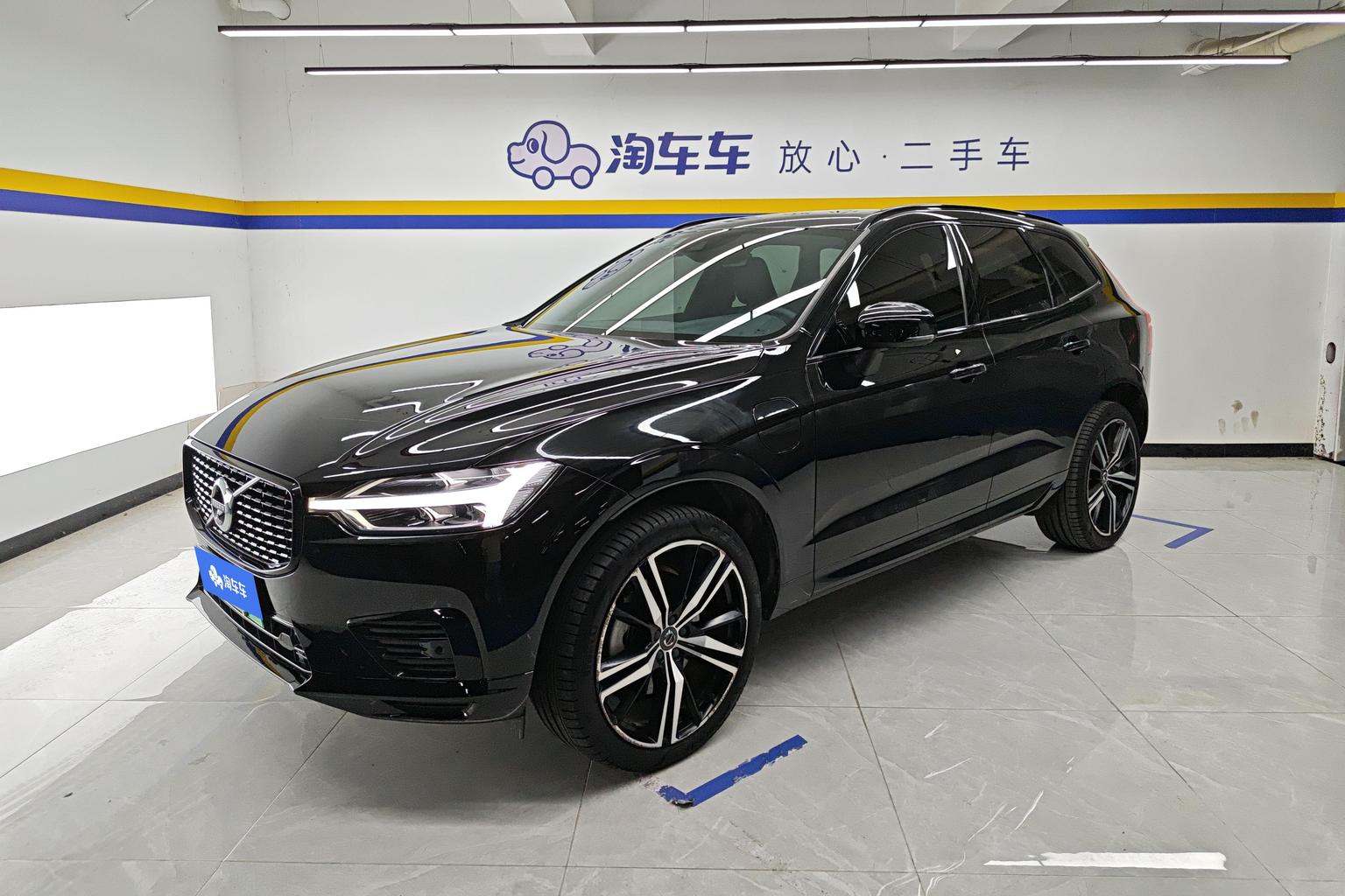 Volvo XC60-Phev T8 Intelligent Plus Sport Hybrid 2020