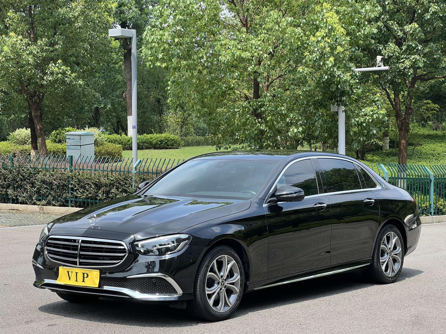Mercedes Class-E Fashion Sedan (2L) 2020