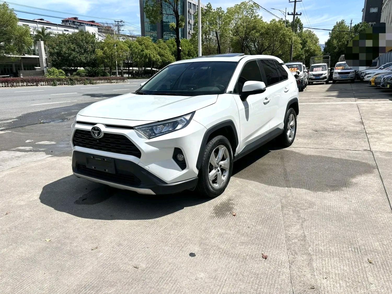 Toyota RAV4 2.0L CVT 2WD Urban 2023