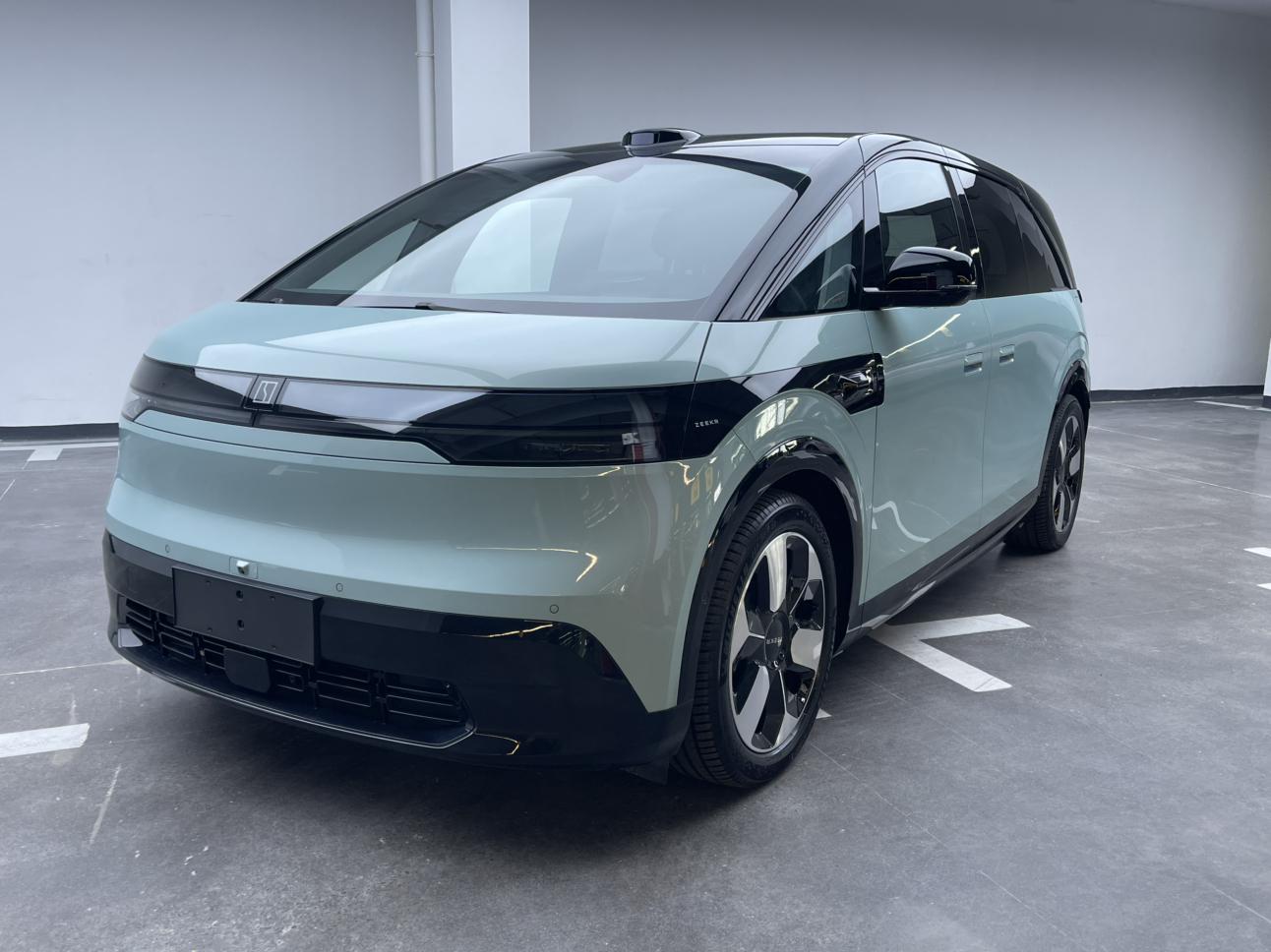 Zeekr X 102kWh Long Range Intelligent Drive 2026