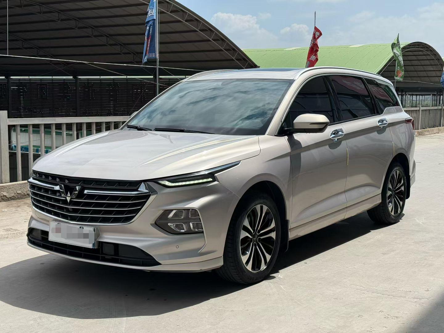 Wuling Victory Flagship CVT (1.5L) 2021