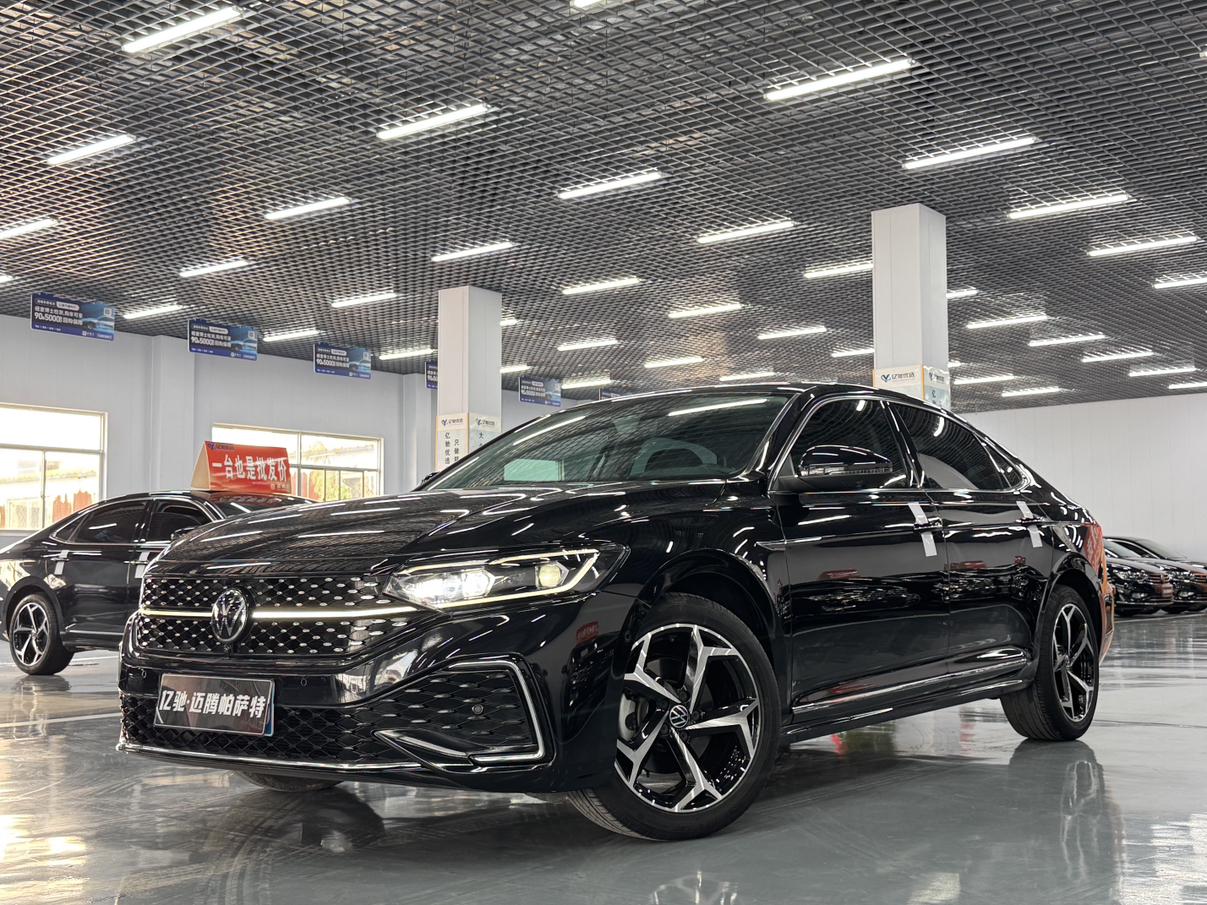 Volkswagen Passat 330TSI Stardust Prestige 2022