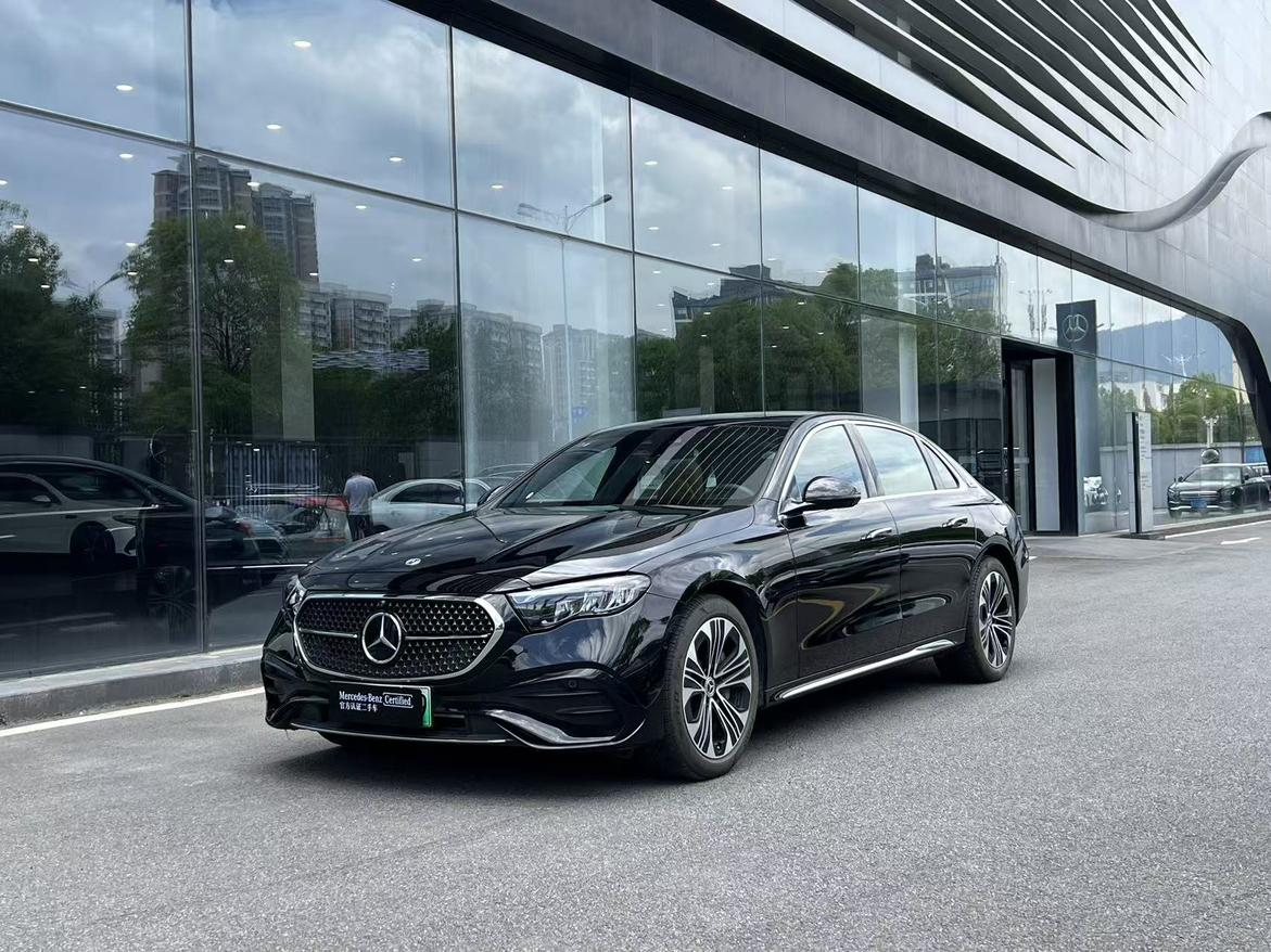Mercedes Class-E e Sport Sedan (2L) 2025