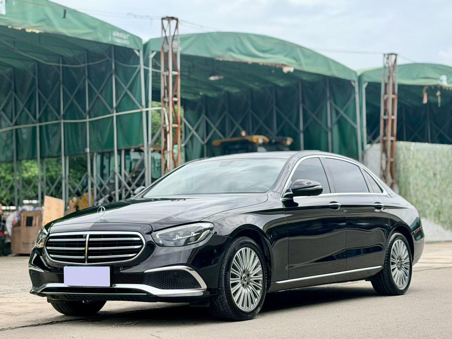 Mercedes Class-E E 300 L Fashion Sedan (2L) 2021