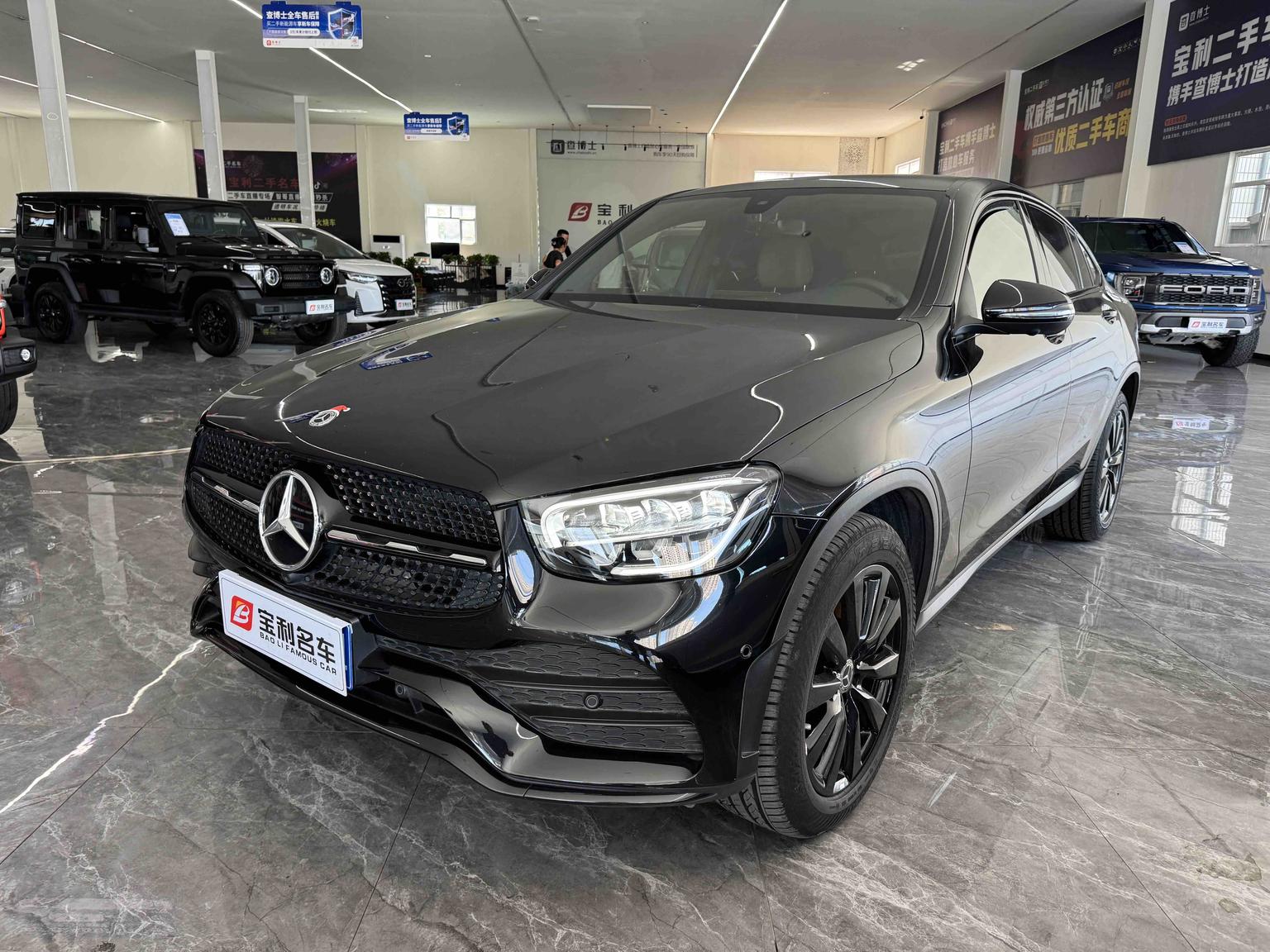 Mercedes GLC 260 4MATIC Coupe SUV (2L) 2021