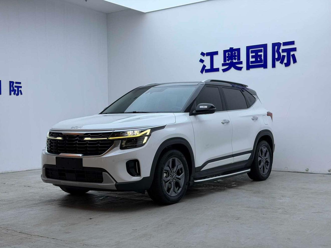 KIA Seltos 1.5L IVT Luxury 2023