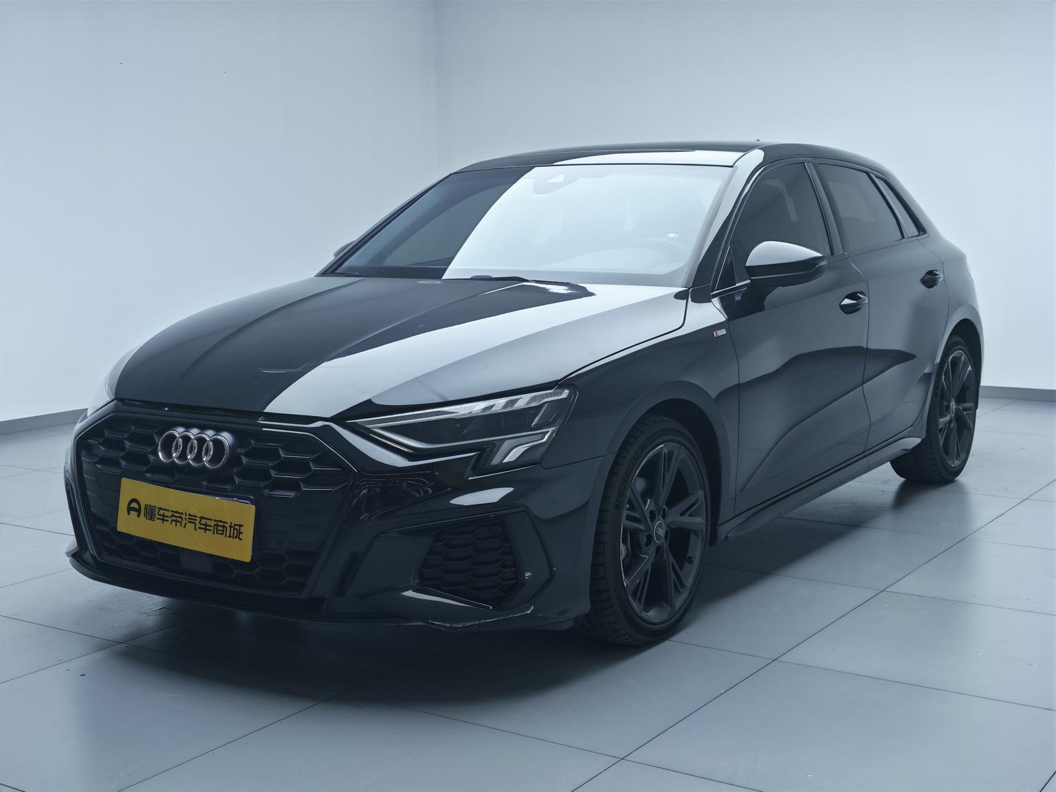 Audi A3 35 TFSI Sport Fashion (1.4L) 2023