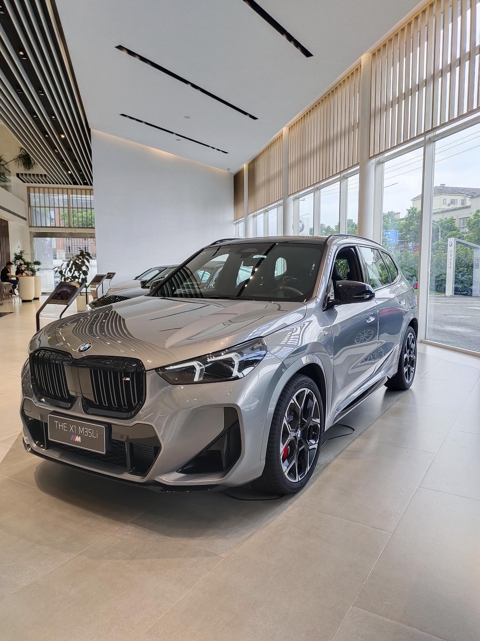 BMW X1 M35Li 2024