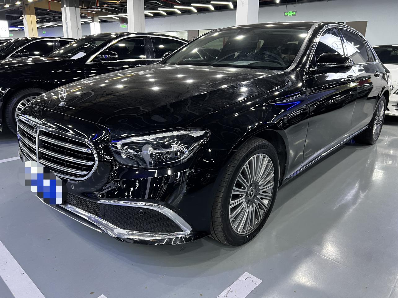 Mercedes Class-E E 300 L Fashion Sedan (2L) 2023