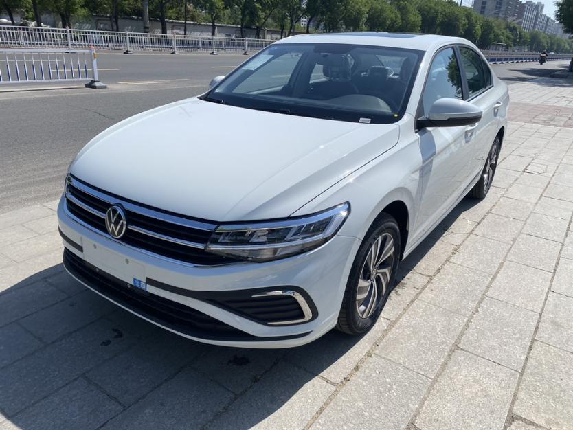 Volkswagen Bora 200TSI DSG Joy Navigation Edition (1.2L) 2026