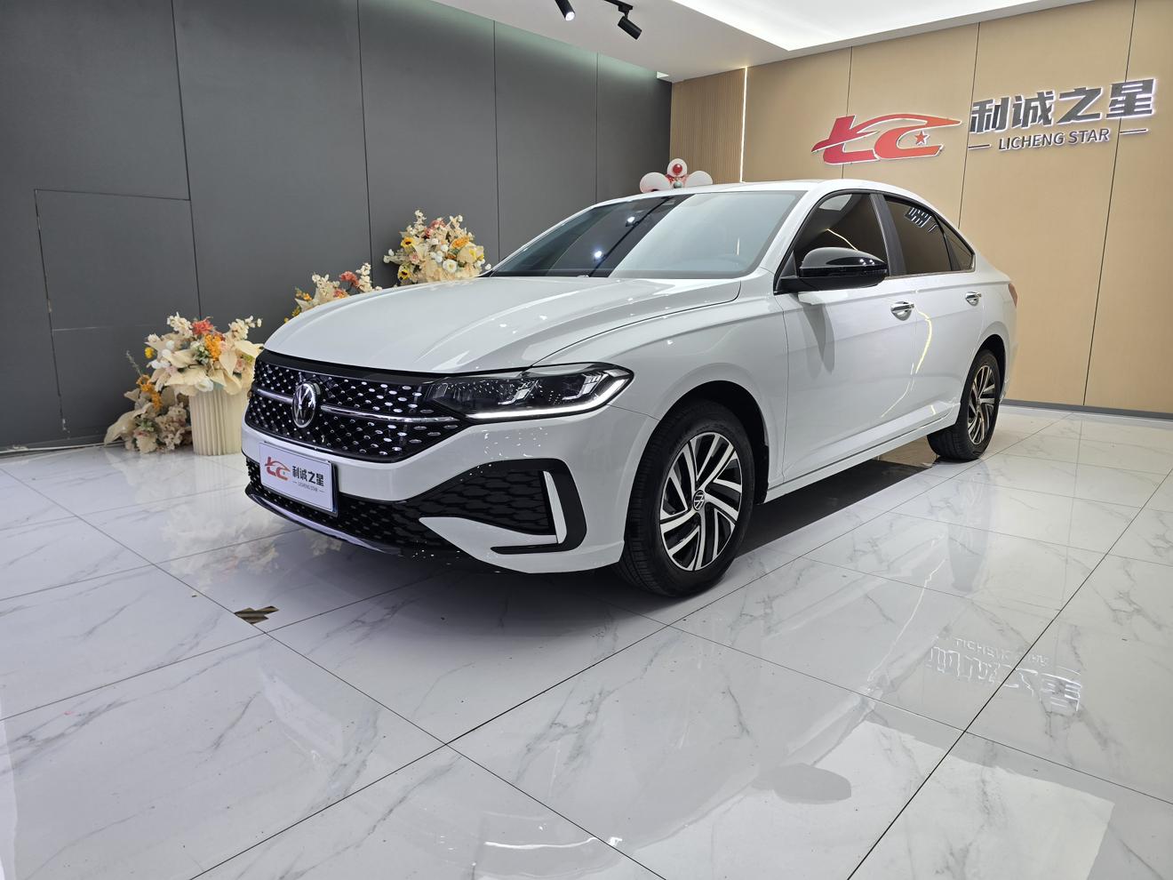 Volkswagen Lavida 300TSI DSG Starry Full (1.5L) 2025