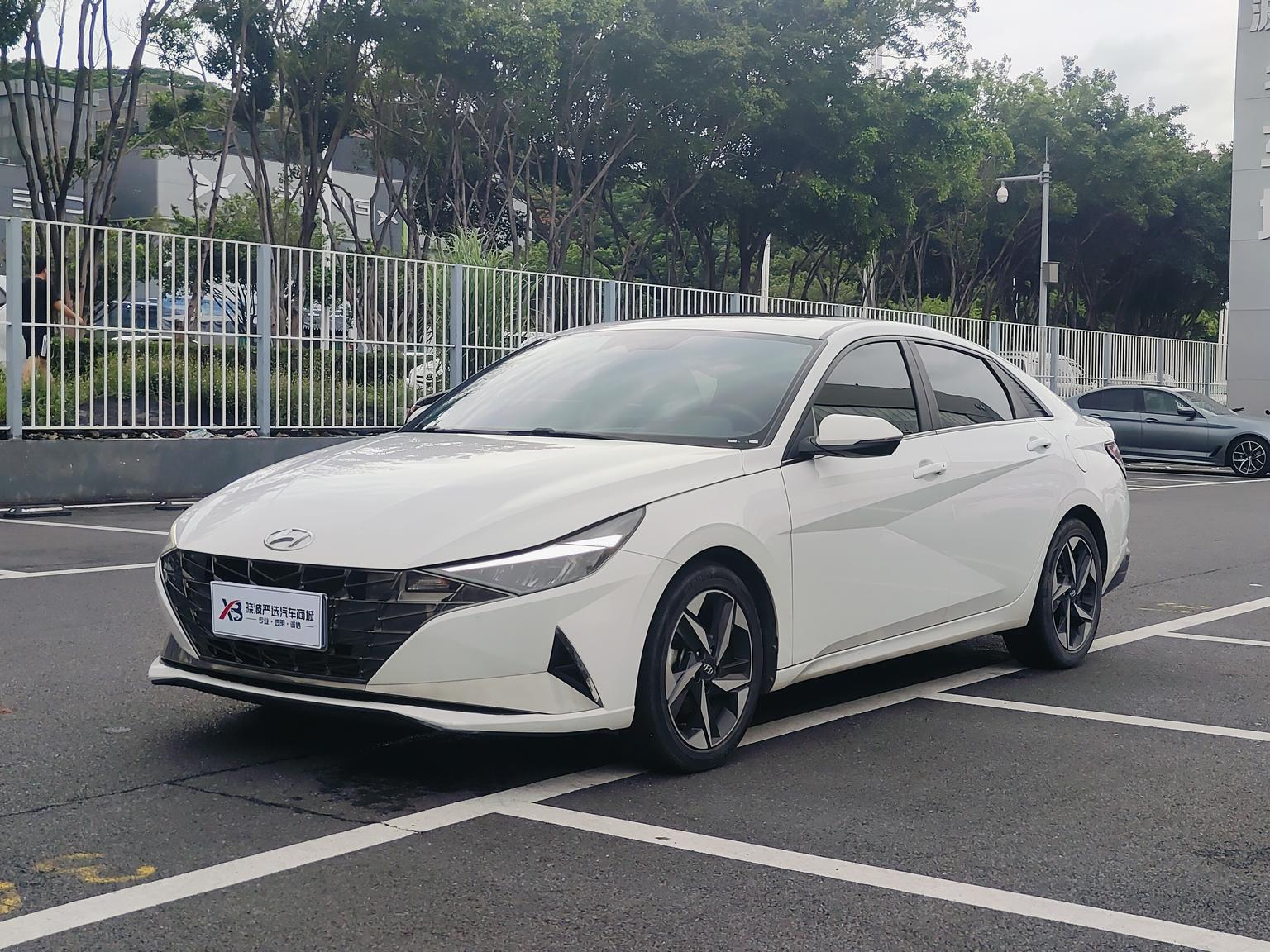 Hyundai Elantra LUX Premium (1.4L) 2023
