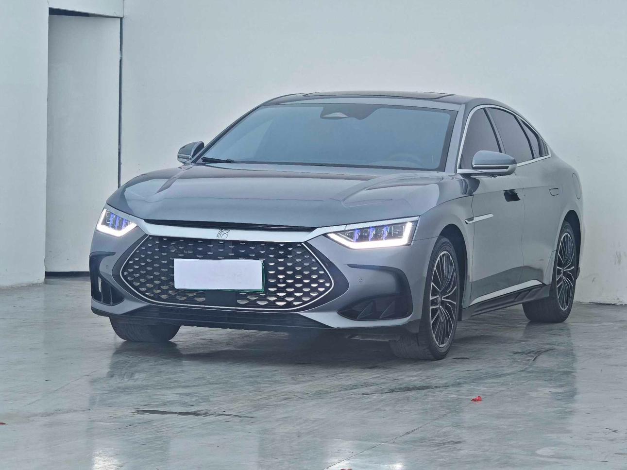 BYD HAN-DM DM-i 121km Noble 2023