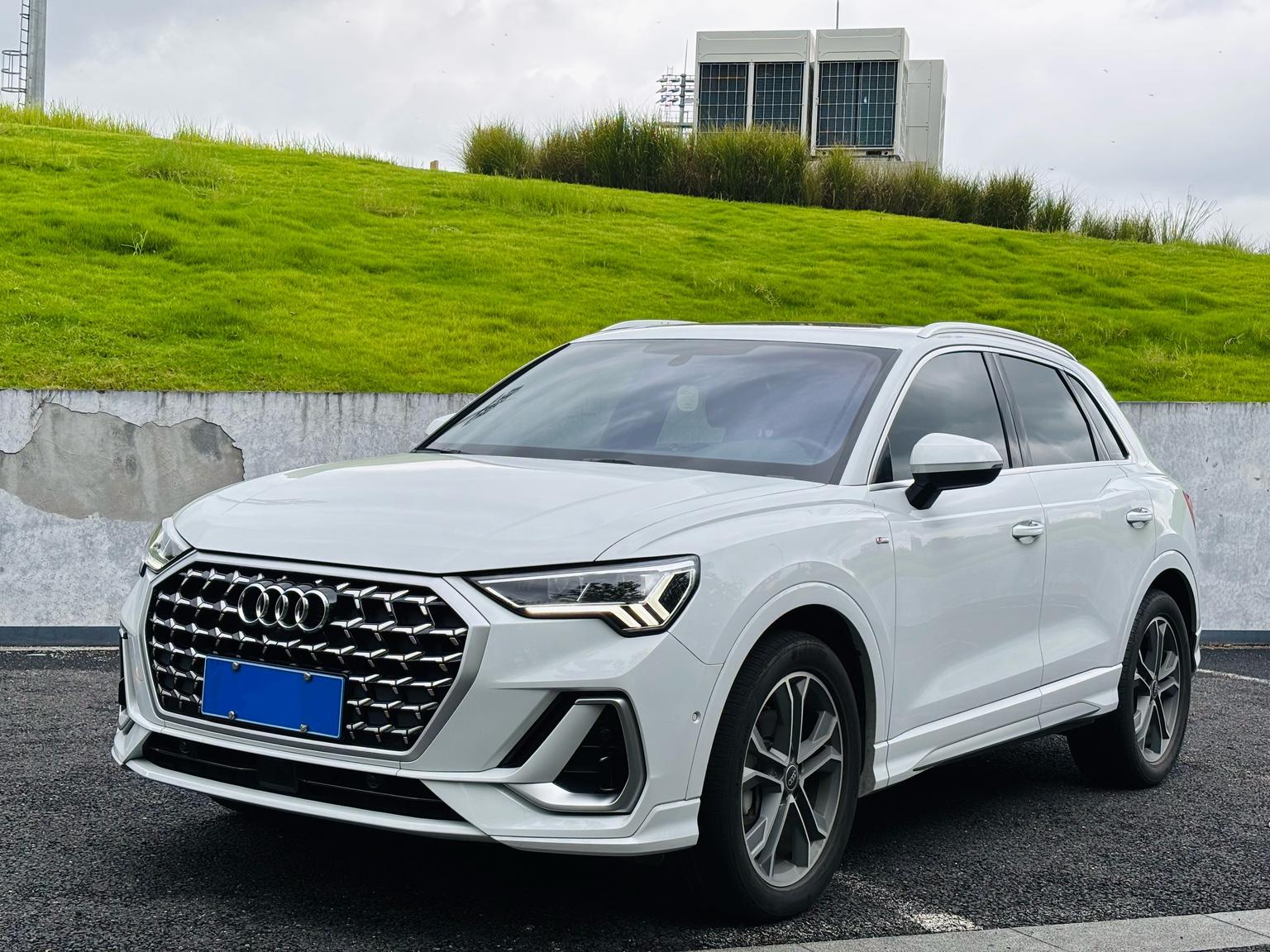 Audi Q3 40 TFSI Trendy Dynamic 2024